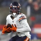 [Rapoport]Sources: The #Falcons are signing #Bears WR Darnell Mooney, giving them a key new playmaker for Kirk Cousins. Mooney gets a 3-year, $39M deal with $26M fully guaranteed in a contract negotiated by David Mulugheta and AJ Stevens of @AthletesFirst.