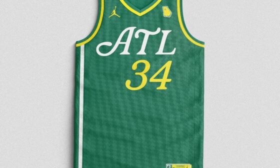🏀🟢🟡⚪️ I design a new Atlanta Hawks jersey after every win this season: “The Grandaddy”