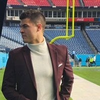 Sam Phalen (@Sam_Phalen): JC Latham finally puts the rumor to an end. He did NOT squat 900 pounds…  “It was 1,000,” he says. #Titans