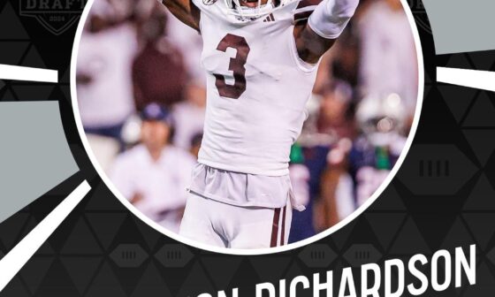 The raiders select DECAMERION RICHARDSON with the 112th pick