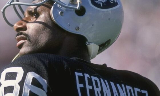 Day 86 of posting my favorite Raiders player to wear the number of the day: Mervyn Fernandez