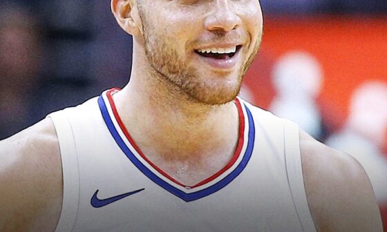 [Wojnarowski] Six-time All-Star F Blake Griffin announced his retirement from the NBA on Instagram. Griffin – the Clippers’ No. 1 overall pick in 2009 out of Oklahoma – made second-team All-NBA three times, third-team All-NBA twice and won the 2011 Rookie of the Year award. Griffin played his final