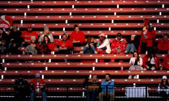 Cardinals attendance, ticket sales continue decline after rare losing season