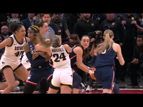 Iowa win, offensive foul called on UConn in final seconds | SC with SVP