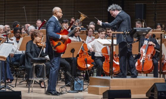 Bernie Williams Makes New York Philharmonic Debut