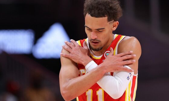 Chicago is too cold for Trae Young, guess who’s heading home 🥶🥶🥶
