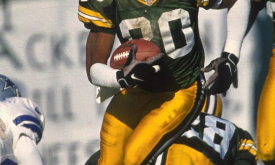 [Photos] Packers WR Derrick Mayes sports sunglasses in game vs. Cowboys (Nov. 23,1997)