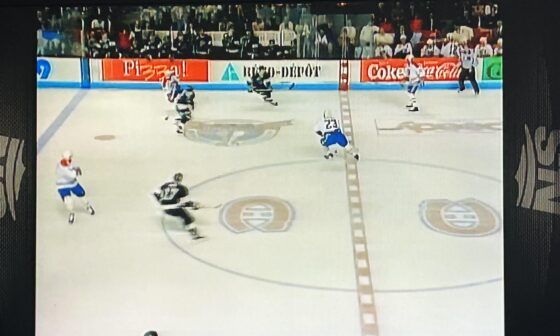 Sportsnet is currently showing LA Kings vs Montreal Canadiens Game 5 of the 1993 Stanley Cup Finals