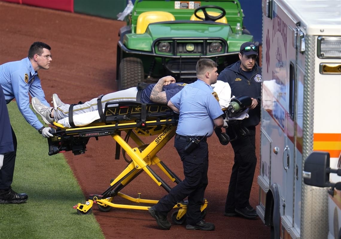 Jakob Junis taken in ambulance after being struck by fly ball during batting practice