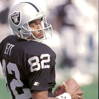 Day 82 of posting my favorite Raiders player to wear the number of the day: James Jett