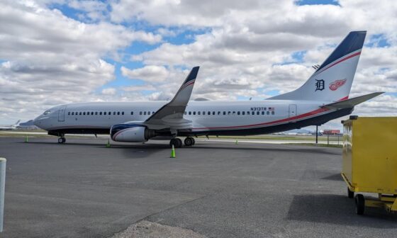 Hi everyone, Habs fan coming in peace. I currently work for a charter airline on the south shore of Montreal that offers ground services to other airlines. I showed up to work and saw the beautiful bird parked on our tarmac. I though you guys might like it. Good luck tonight