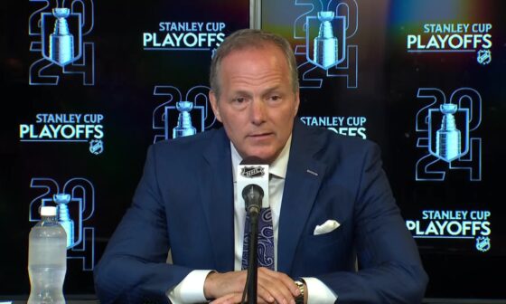 [B/R Open Ice] "If you're not gonna believe, you don't have to come, so let's see how many guys show up tomorrow" POWERFUL quote from Jon Cooper after the Bolts go down 0-3 in the series