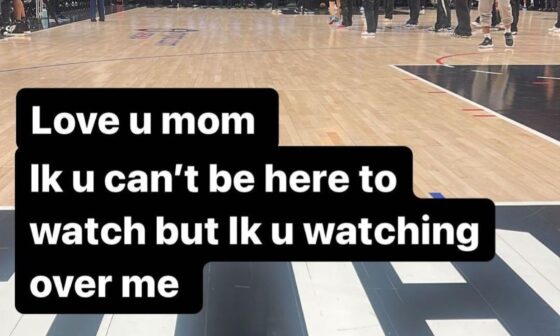 D Live on his stories, love that he's doing all of this for his mom, it's really endearing, man is more determined than ever to win for his mom, that's real love right there