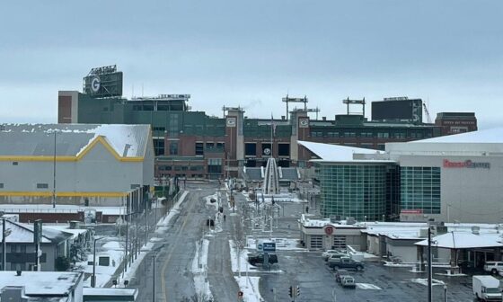 Packers ask Stadium District Board for money for third locker room at Lambeau Field