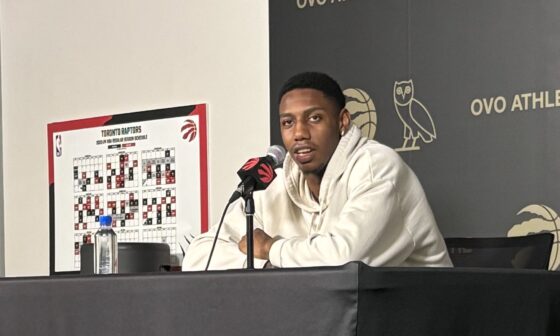 [Laskaris] RJ Barrett gets distracted by the presence of @AaronBenRose when he asks a question.  “I’ve been seeing your videos everywhere. Sorry. I didn’t see you sitting over there.”