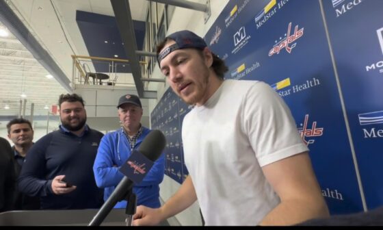 T.J. Oshie Opens Up About Back Issues That Leave Him 'Literally On The Floor,' Wild Prep To Keep Playing & His NHL Future