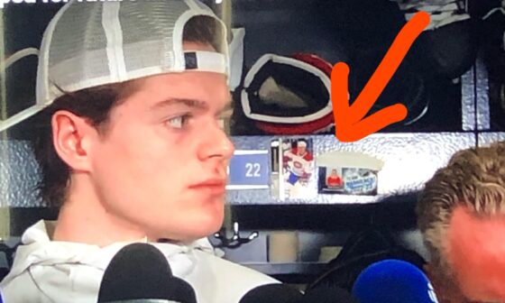 What cards are taped on Cole’s locker?