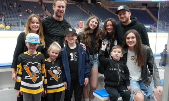 Jonathan Quick showed up to watch Jeff Carter’s last NHL game