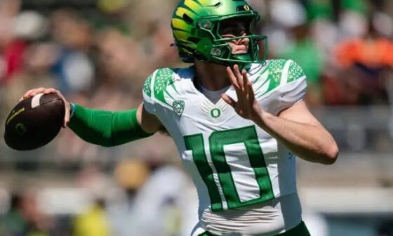 (MikeGarafolo) The #Giants’ pre-#NFLDraft work on QBs included #Oregon’s Bo Nix and #SouthCarolina’s Spencer Rattler making visits to East Rutherford this week, sources tell me and 
@RapSheet
. So the team has done deep dives on passers who will be available at different levels of the draft.