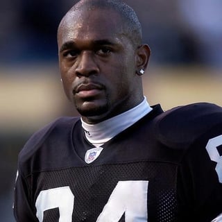 Day 84 of posting my favorite Raiders player to wear the number of the day: Jerry Porter