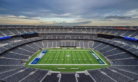can a 14yo go to metlife stadium by himself