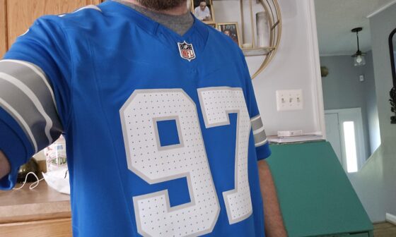 I live in VA, bout to show all these NFCE dummies what a real jersey looks like today!!!!