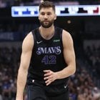 [Charania] Dallas Mavericks F/C Maxi Kleber has suffered a full dislocation of the AC joint in his right shoulder, sources tell @TheAthletic @Stadium. Kleber is out for a significant period of time, if not the entire postseason. Tough loss for Mavs' frontcourt.