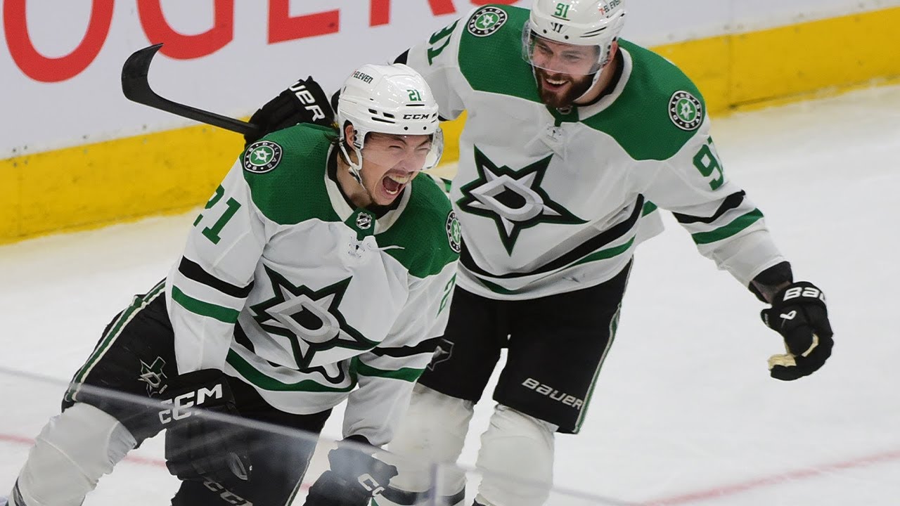 A Texas-sized HAT TRICK for Robertson! 🧢🚨🧢🚨🧢🚨