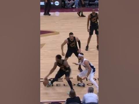 Spida moving effortlessly through congested traffic 😮‍💨 #nba #basketball