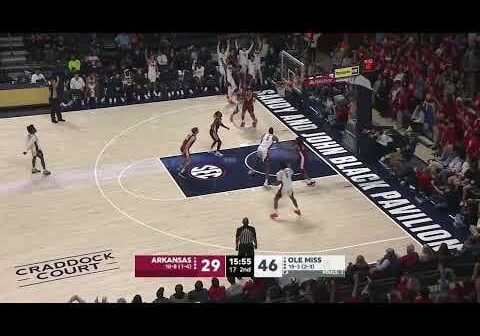Jamarion Sharp is a 7' 5" center from Ole Miss projected for round 2. He has an 8' 1" wingspan but actually has decent mobility and gets tons of blocks. I want to see some Sharpe to Sharp lobs ,./