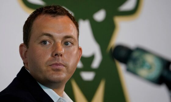 The Pistons are planning to pursue Bucks GM Jon Horst as their new President of Basketball Operations,                   per @eric_nehm . Troy Weaver and Monty Williams would report to Horst as the lead voice.  Horst began his executive career in Detroit back in 2017.  (@esidery)