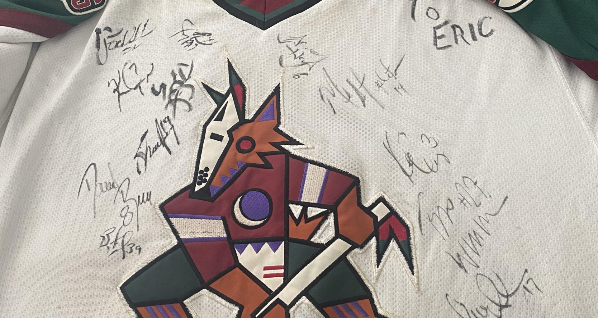 Anyone wanna help me decipher all these signatures? From ‘97 team…