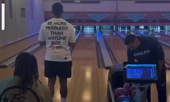 [Eagles Nation] AJ Brown with an all-time IG Story clowning his #Eagles teammates for their bowling performances