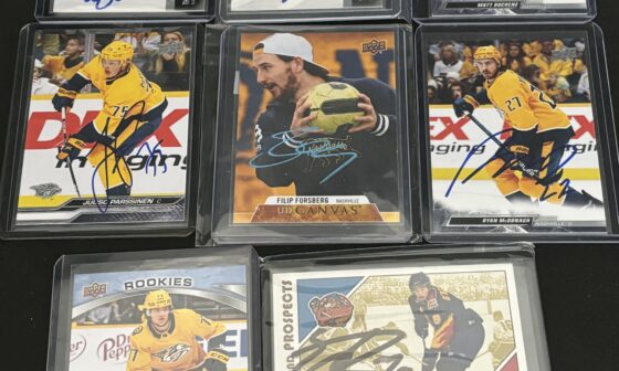 Anyone have recommendations to getting hockey cards signed?