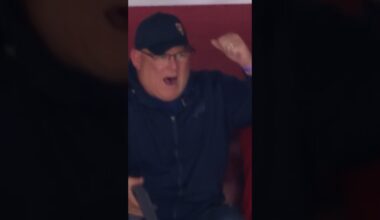 swaggy goes batting and keith tkachuk LOVED IT ‼️ #nhl