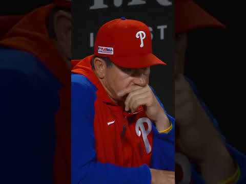 CEDRIC MULLINS AVOIDS THE TAG AND IS SAFE #baseball