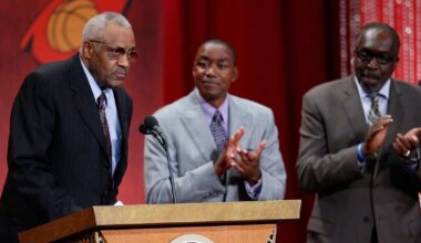 Basketball Hall of Fame star Chet 'The Jet' Walker who played with Wilt Chamberlain dies at 84