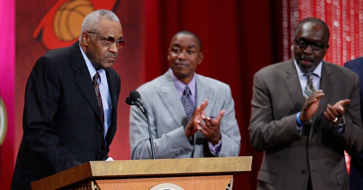 Basketball Hall of Fame star Chet 'The Jet' Walker who played with Wilt Chamberlain dies at 84