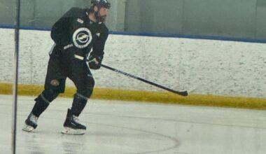 Pat Maroon skating with other Lightning players in Brandon today. Killorn and Sustr are also there.