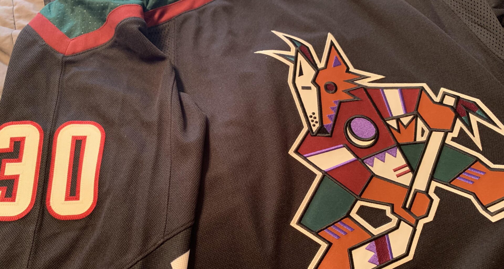 My last (for now) Coyotes jersey came in.