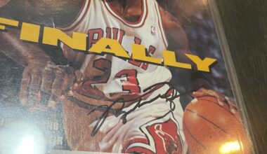 Is there any chance this Jordan signature is real?