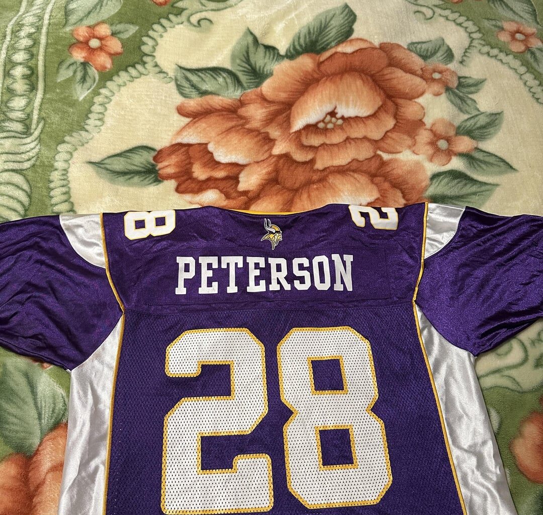 Can yall tell if this is fake?