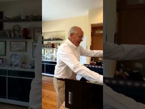 Randy Gradishar sees his gold jacket for 1st time