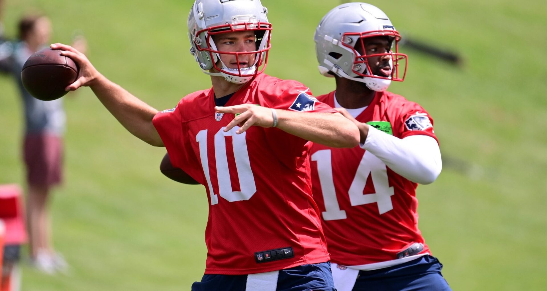 Patriots Predictions: Aaron Schatz predicts 7 wins