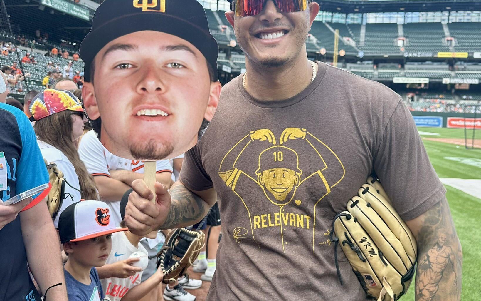 [Padres] We’re just going to drop this here 🤣