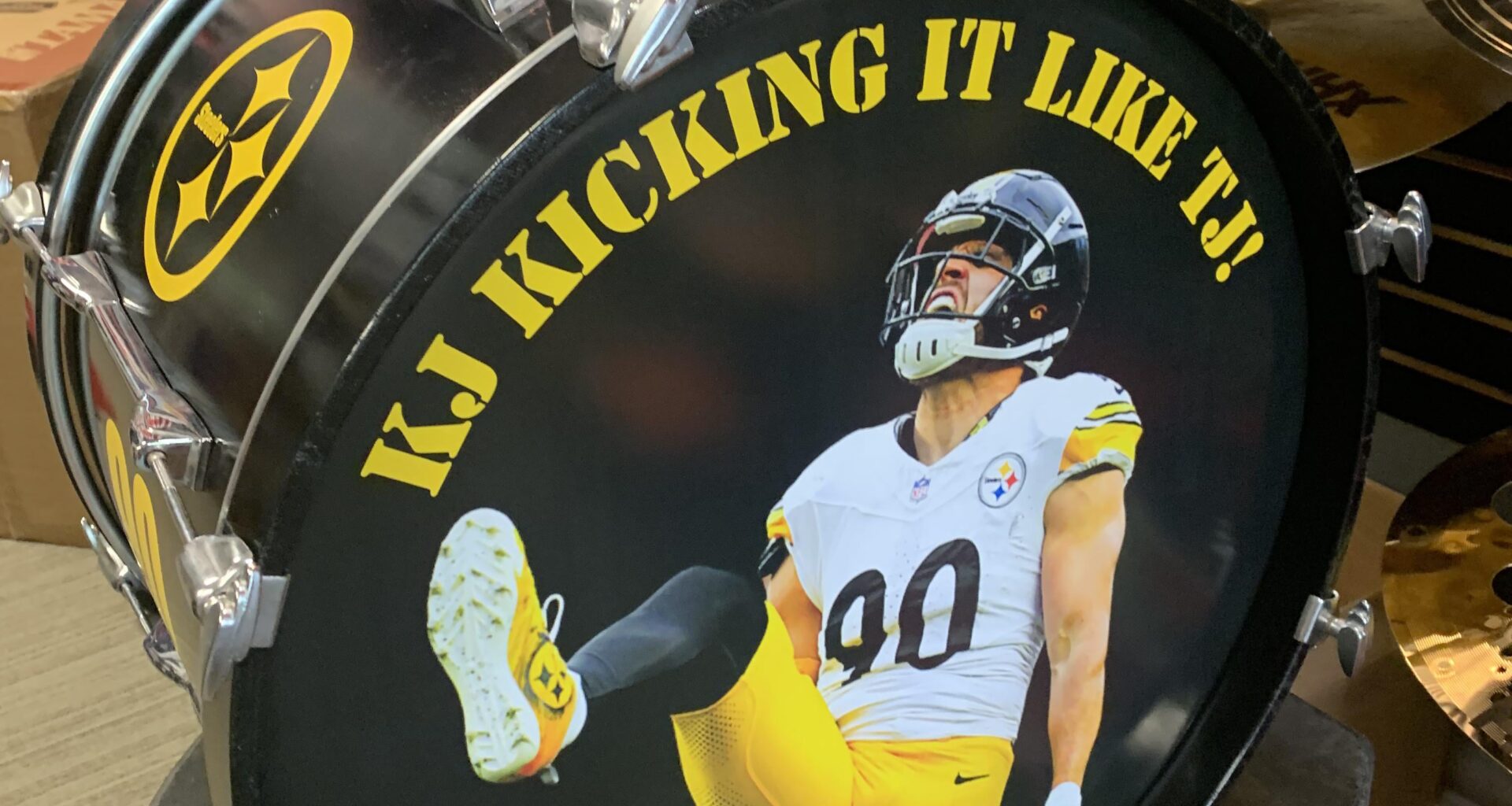 Saw this custom made bad boy at the Drum Center in Lexington, KY today