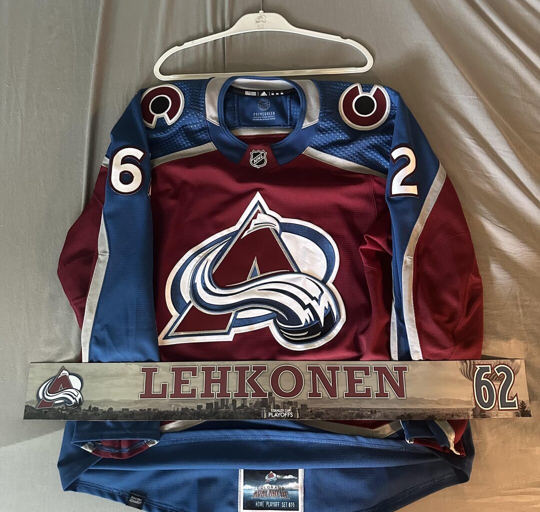 Good stick Lehky playoff gamer and some locker tags!