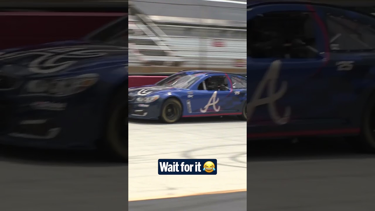 Blooper is getting some practice reps in before the MLB Speedway Classic 🤣