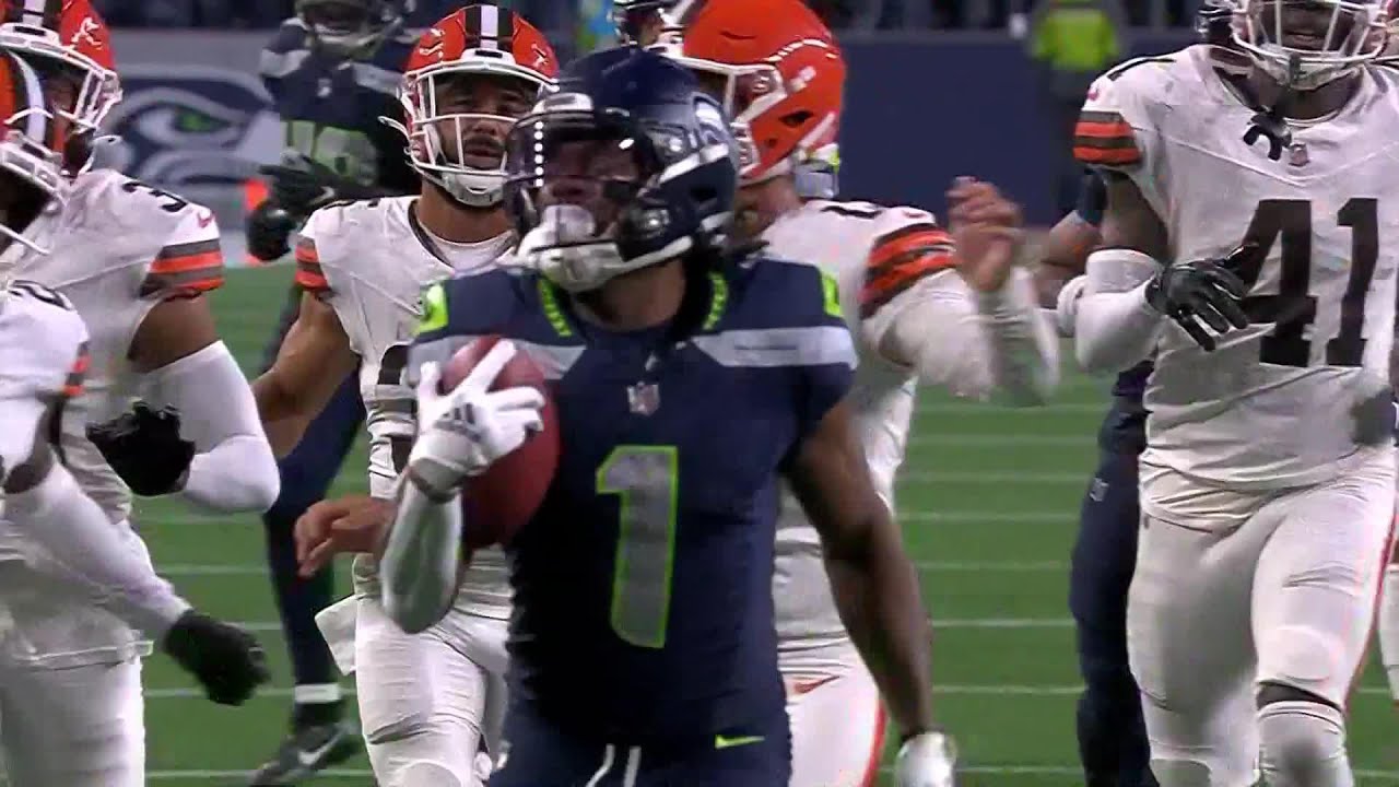 Can't-Miss Play: 79-yard TD! D'Wayne Eskridge cuts it all the way across field on punt-return score