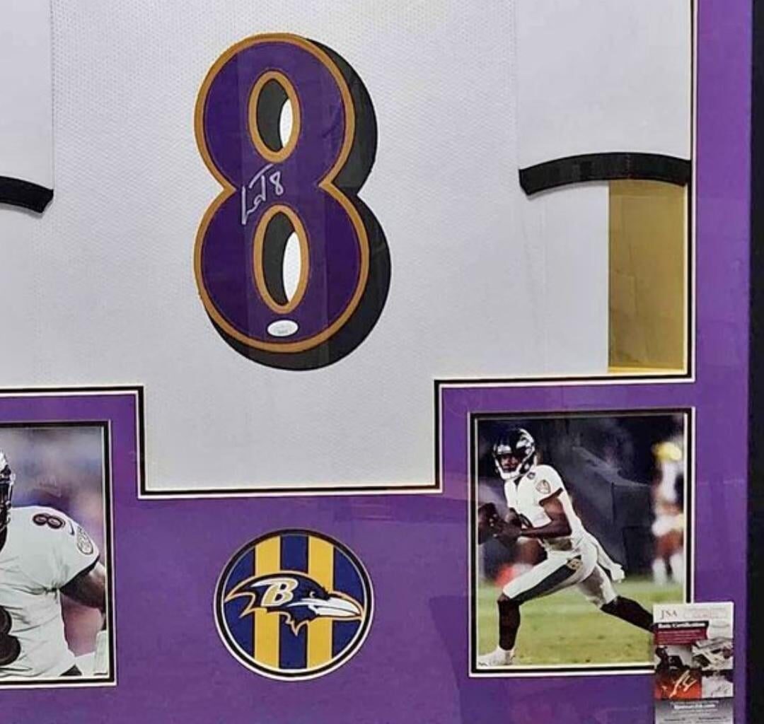 What do you think guys, does this look like a legit Lamar auto?